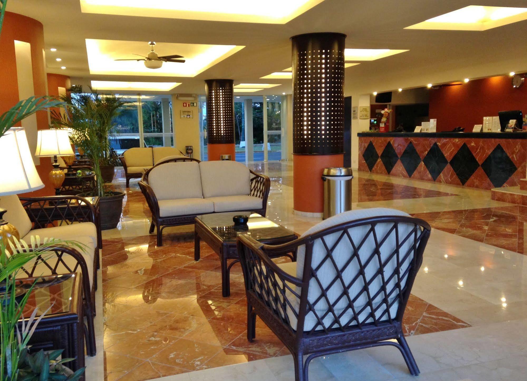 Hotel Bonampak แคนคูน ภายนอก รูปภาพ
