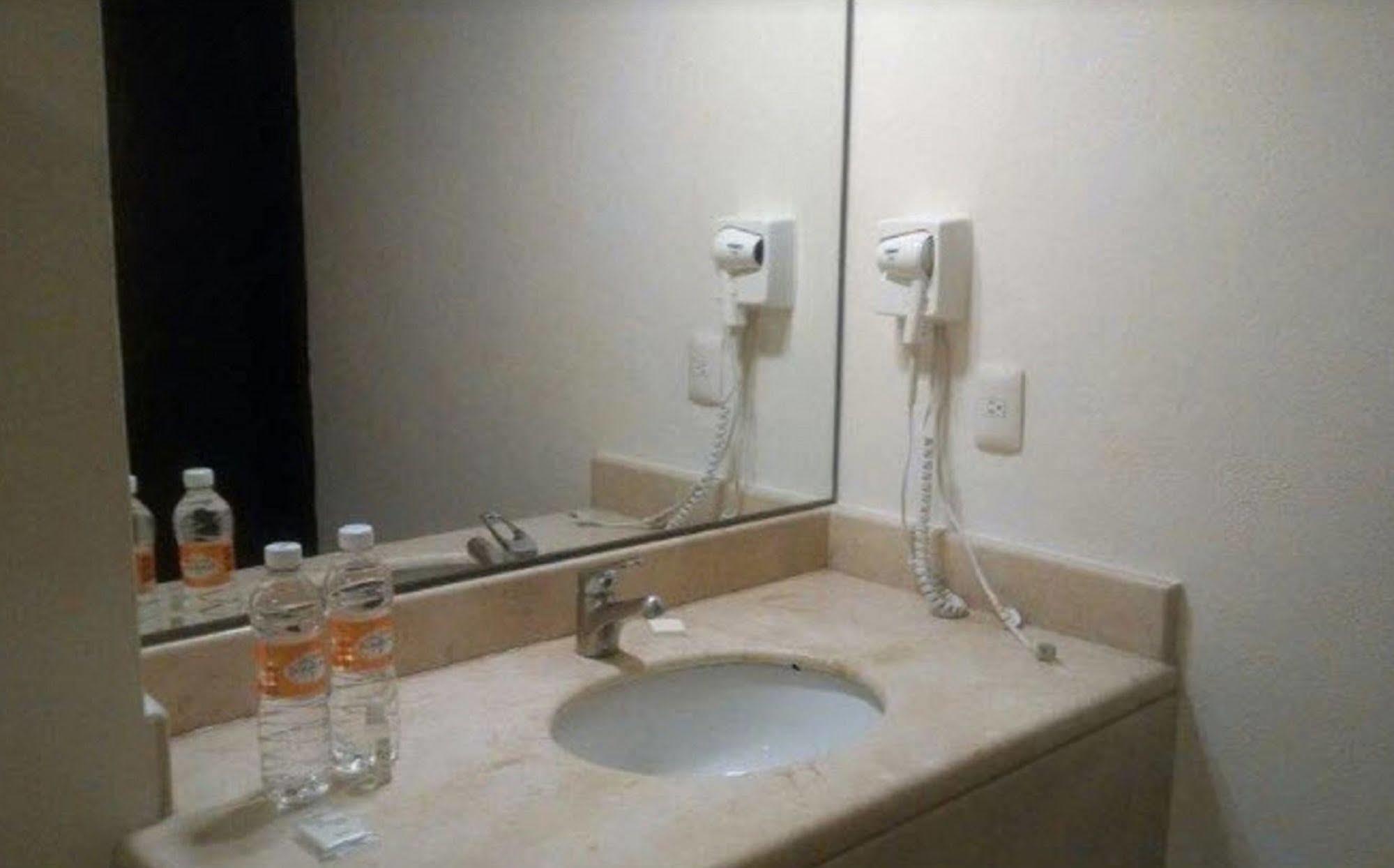 Hotel Bonampak แคนคูน ภายนอก รูปภาพ
